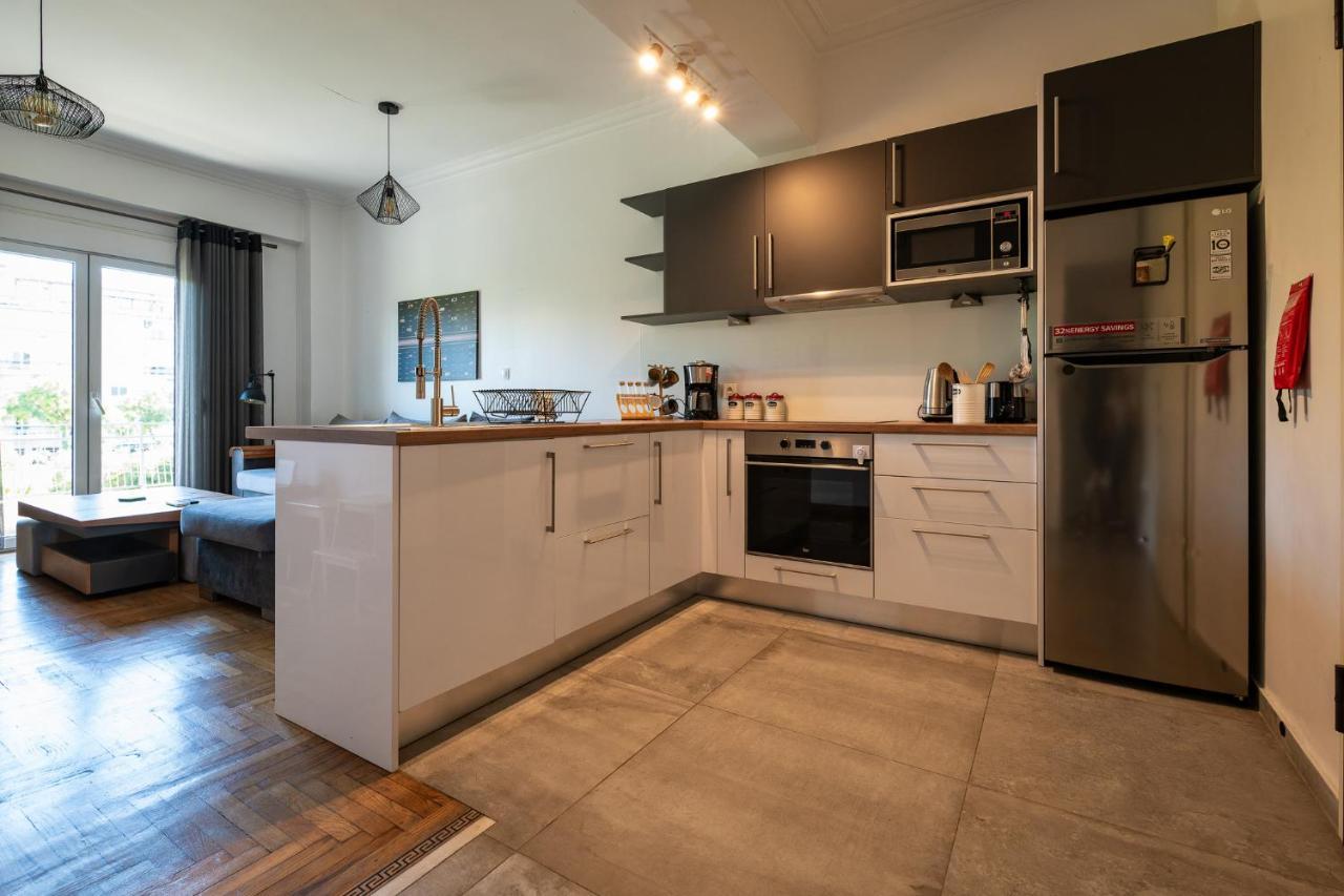 The Acropolis Hideaway 2-Bdr Apt Next To Metro 아테네 외부 사진